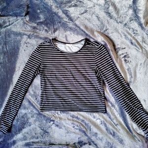 Medium Long Sleeve Striped Top